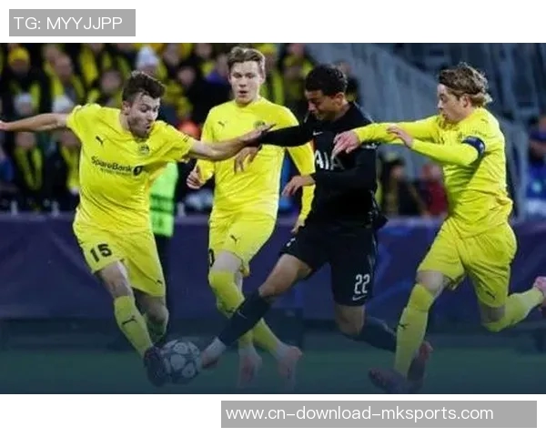 米兰旧将海于格对热刺大放异彩梅开二度多项数据领跑全场